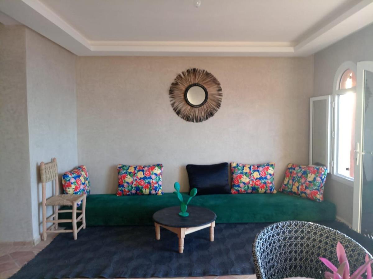 Dar Diafa Samira Surf Apartment Мирлефт Екстериор снимка